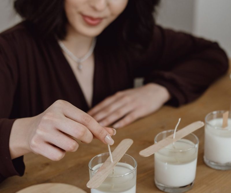 Transforme sua paixão por velas em um negócio aprenda a fazer velas